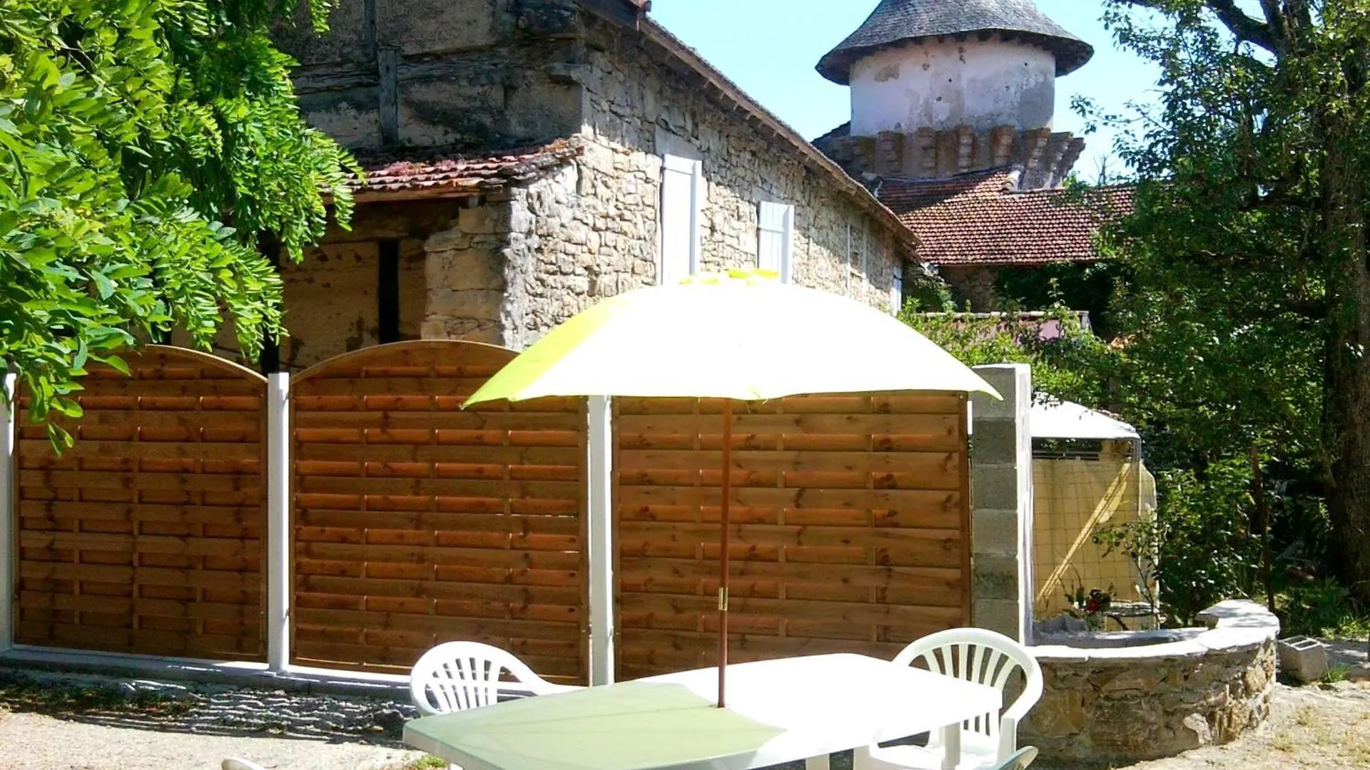 Nocleg ze śniadaniem Chambres D'Hotes Le Clos Du Murier Savignac