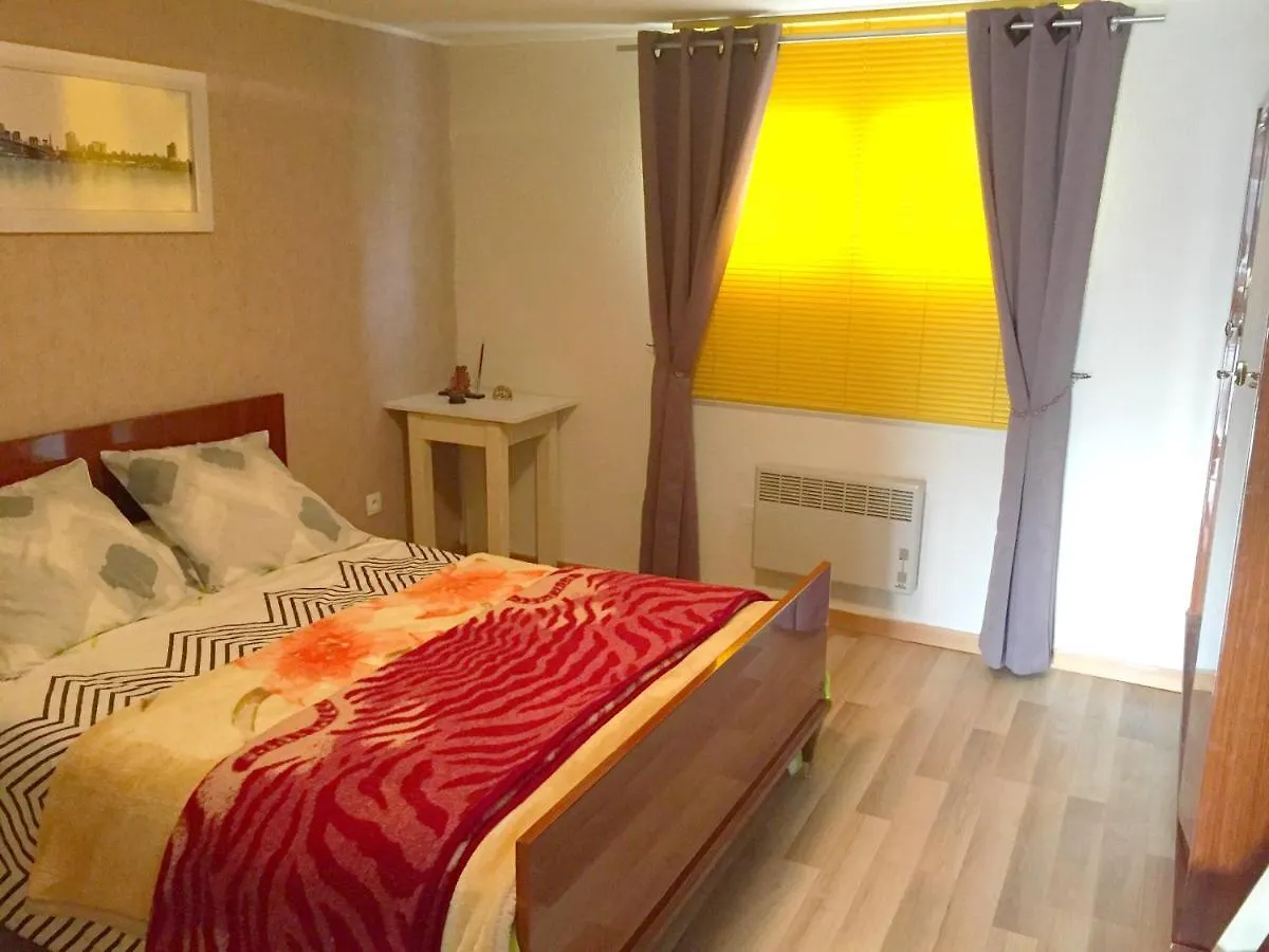 Chambres D'Hotes Le Clos Du Murier Savignac  Francja